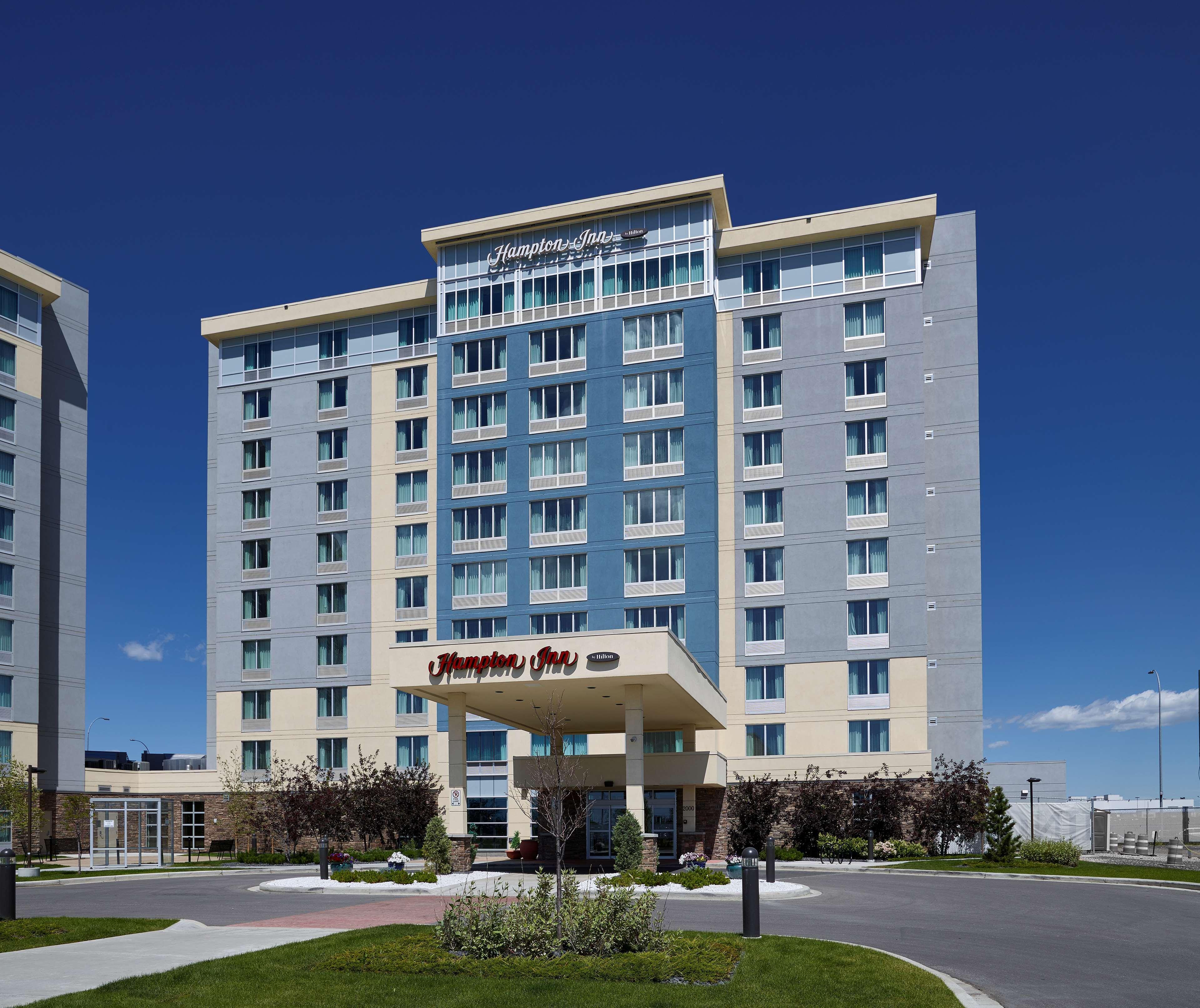 Hampton Inn By Hilton Calgary Airport North Exterior photo