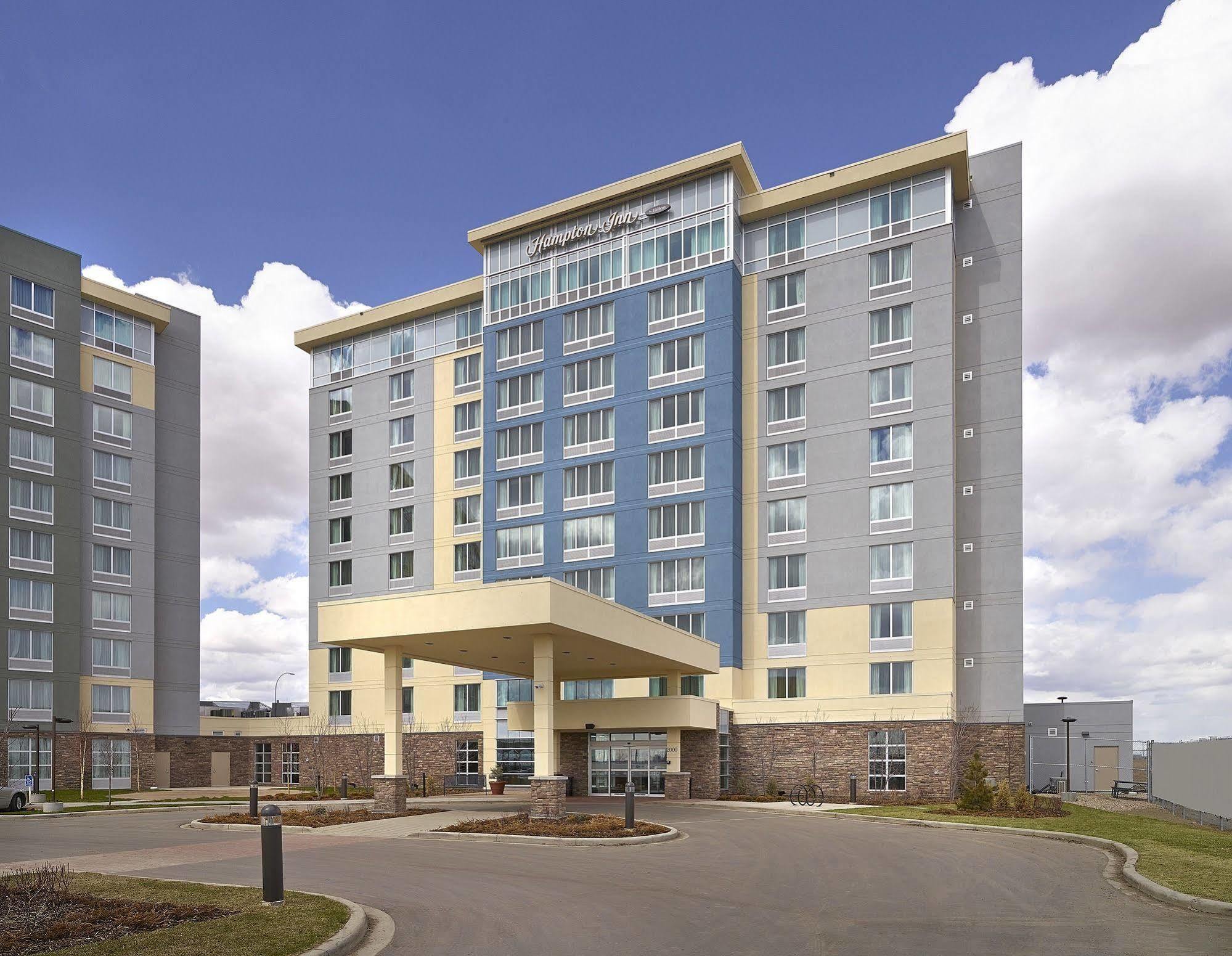 Hampton Inn By Hilton Calgary Airport North Exterior photo